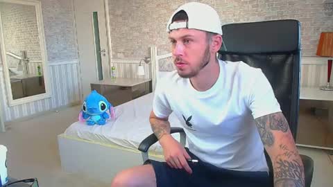 JonahShaw online show from 07-14-26, 04:17