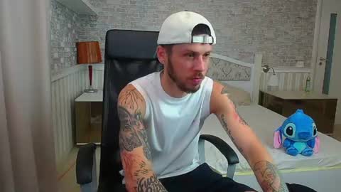 JonahShaw online show from 07-18-26, 04:49