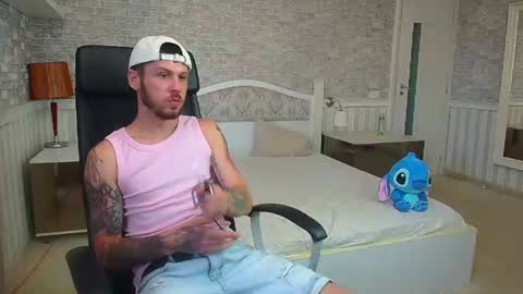 JonahShaw online show from 07-19-26, 04:27