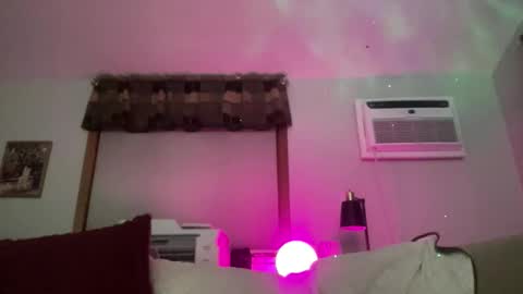 Snapshot of jonariesxxx chatting on 02-01-26, 12:42 Jon Aries online show from 02-01-26, 12:42