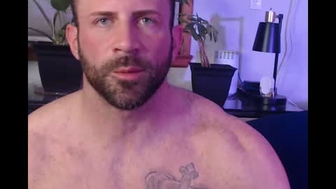 Snapshot of jonariesxxx chatting on 02-18-26, 11:33 Jon Aries online show from 02-18-26, 11:33