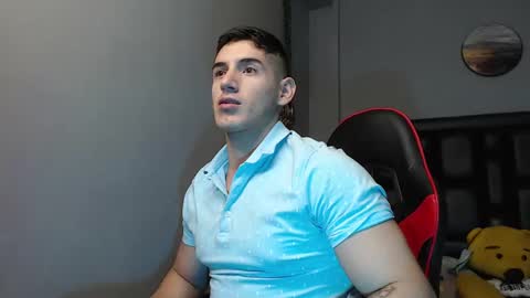 jonathancast08 online show from 01-11-25, 03:44