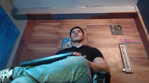 jonathancast08 online show from 12-18-25, 05:08