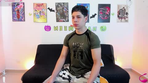 Instagram jonathanfit14 online show from 11-06-25, 01:56