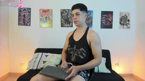 Instagram jonathanfit14 online show from 12-18-25, 11:33