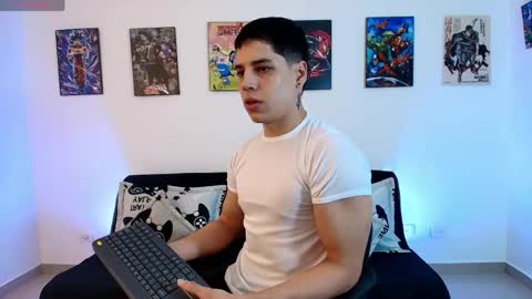 Instagram jonathanfit14 online show from 04-28-26, 11:21