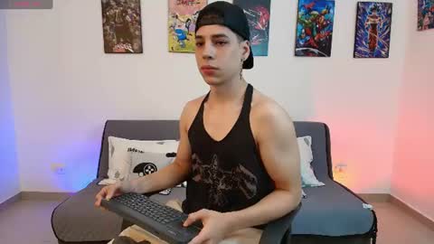Instagram jonathanfit14 online show from 08-03-26, 01:04