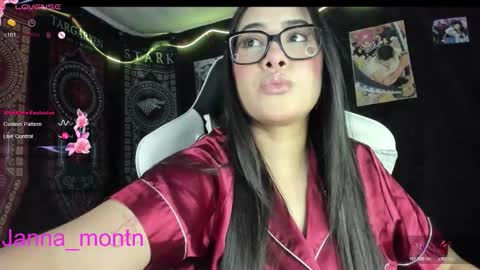 Snapshot of jonathanrwick chatting on 11-14-25, 03:49 Janna online show from 11-14-25, 03:49