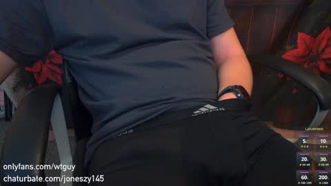 Snapshot of joneszy145 chatting on 04-01-26, 03:07 WhteGuy online show from 04-01-26, 03:07