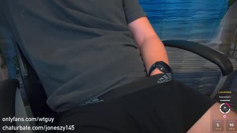 Snapshot of joneszy145 chatting on 04-15-26, 04:19 WhteGuy online show from 04-15-26, 04:19