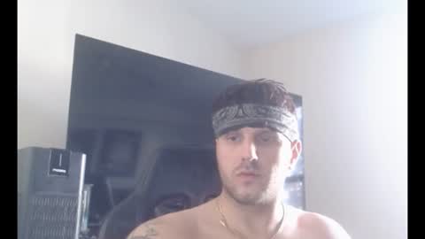 Snapshot of jonnybananas69 chatting on 07-18-26, 01:04 Jonny Bans online show from 07-18-26, 01:04