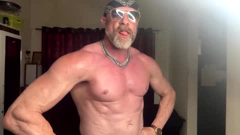 Snapshot of jonnycockfill chatting on 10-24-25, 09:33 Jonny Cockfill online show from 10-24-25, 09:33