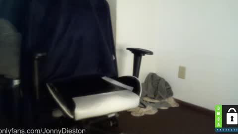Snapshot of jonnydieston777 chatting on 12-24-24, 04:33 JonnyDieston online show from 12-24-24, 04:33