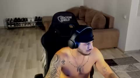 Snapshot of jonnyporn1 chatting on 12-21-25, 07:26 jonnyporn1 online show from 12-21-25, 07:26