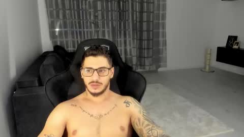 Snapshot of jonnyporn1 chatting on 02-18-26, 09:44 jonnyporn1 online show from 02-18-26, 09:44