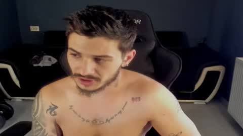 Snapshot of jonnyporn1 chatting on 03-08-26, 01:59 jonnyporn1 online show from 03-08-26, 01:59