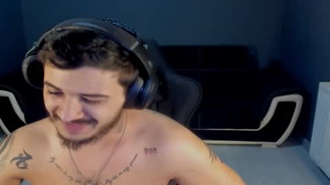 Snapshot of jonnyporn1 chatting on 03-09-26, 02:04 jonnyporn1 online show from 03-09-26, 02:04