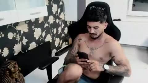jonnyporn1 online show from 07-11-26, 09:16