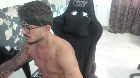 jonnyporn1 online show from 07-30-26, 12:15