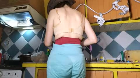 Jony Marta GMT 2000-0100 every day online show from 11-17-25, 01:44