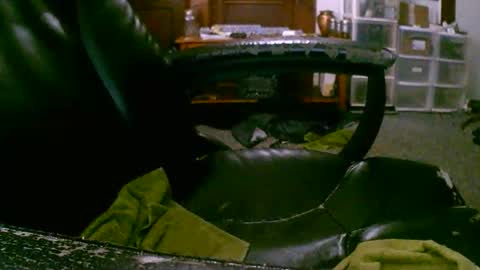 Snapshot of jonyroxy90 chatting on 10-26-25, 05:46 jonyroxy90 online show from 10-26-25, 05:46