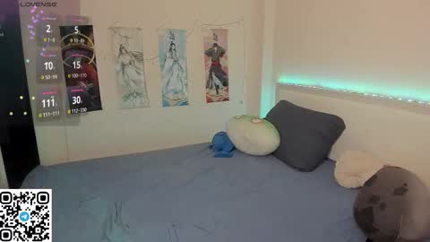 Mila online show from 11-25-25, 02:33