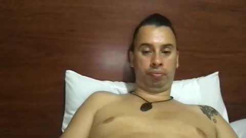 jose1234563 online show from 05-08-26, 02:28