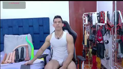 jose_rumbero91 online show from 07-09-26, 12:31