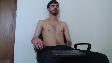 Snapshot of joseh0se chatting on 03-09-26, 03:16 alejandro online show from 03-09-26, 03:16