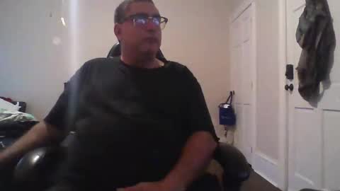 Snapshot of josehosebb chatting on 02-04-26, 11:09 josehosebb online show from 02-04-26, 11:09