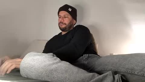 Snapshot of joselacalaca chatting on 12-23-24, 06:16 Js online show from 12-23-24, 06:16