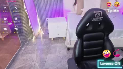 Snapshot of joselyn_tay chatting on 06-24-26, 12:26 Joselyn online show from 06-24-26, 12:26