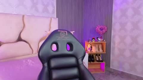 Snapshot of joselyn_tay chatting on 07-28-26, 12:48 Joselyn online show from 07-28-26, 12:48