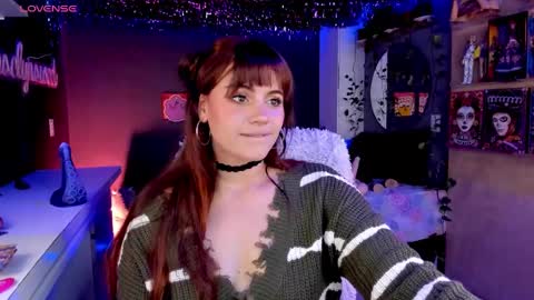 Snapshot of joselynsweet chatting on 09-27-25, 12:59 Sofia Garcia online show from 09-27-25, 12:59