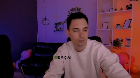 joseph_bear_ online show from 04-05-26, 08:55