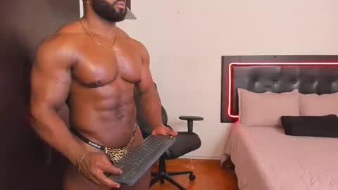 Snapshot of joseph_palacios chatting on 11-22-25, 03:44 joseph palacios online show from 11-22-25, 03:44