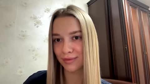 Anessa online show from 11-27-25, 05:20