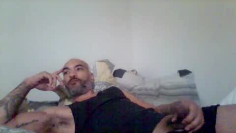 Snapshot of josephwj chatting on 02-25-26, 08:13 Br33z3 online show from 02-25-26, 08:13