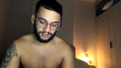 Snapshot of josh_xo chatting on 09-10-25, 06:52 josh_xo online show from 09-10-25, 06:52