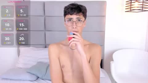 Snapshot of joshclaarktt chatting on 01-16-26, 03:43 Josh online show from 01-16-26, 03:43