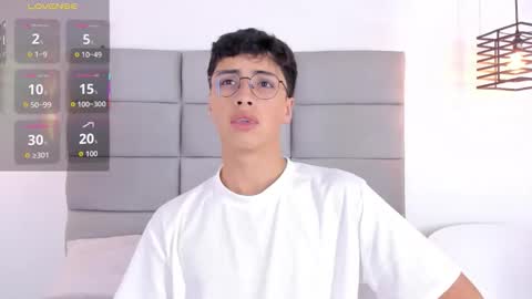 Snapshot of joshclaarktt chatting on 02-01-26, 03:38 Josh online show from 02-01-26, 03:38