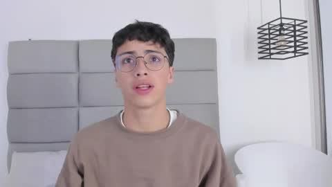 Snapshot of joshclaarktt chatting on 02-08-26, 03:43 Josh online show from 02-08-26, 03:43