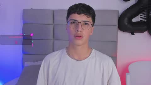 Josh online show from 04-09-26, 04:12