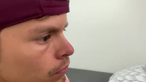 Nicolas online show from 02-25-25, 09:24