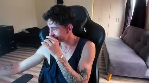 Snapshot of joshmiller_ chatting on 01-19-26, 04:33 Josh online show from 01-19-26, 04:33