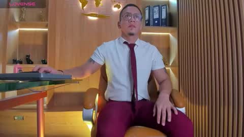 Snapshot of joshmiller___ chatting on 09-28-25, 03:01 joshmiller___ online show from 09-28-25, 03:01