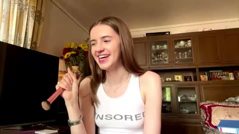Snapshot of josiedeibel chatting on 07-20-26, 09:12 Luna online show from 07-20-26, 09:12