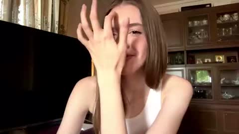 Snapshot of josiedeibel chatting on 07-20-26, 10:39 Luna online show from 07-20-26, 10:39