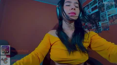 Snapshot of jositarousell chatting on 06-04-26, 09:21 Josita rousell INSTAGRAM majoestupy online show from 06-04-26, 09:21