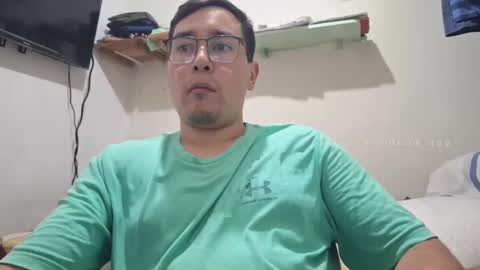 Snapshot of josq121 chatting on 03-05-25, 06:33 josq121 online show from 03-05-25, 06:33